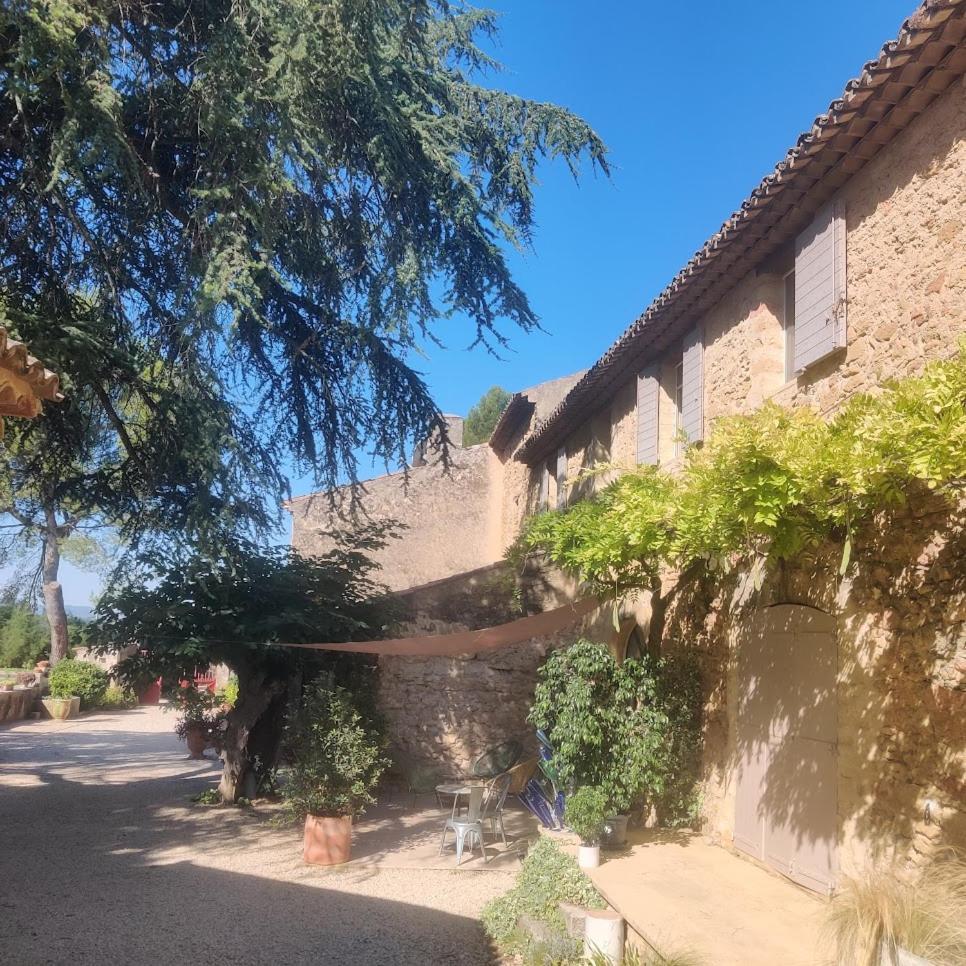 Charme Et Authenticite Dans Une Ferme. Lourmarin Exterior foto